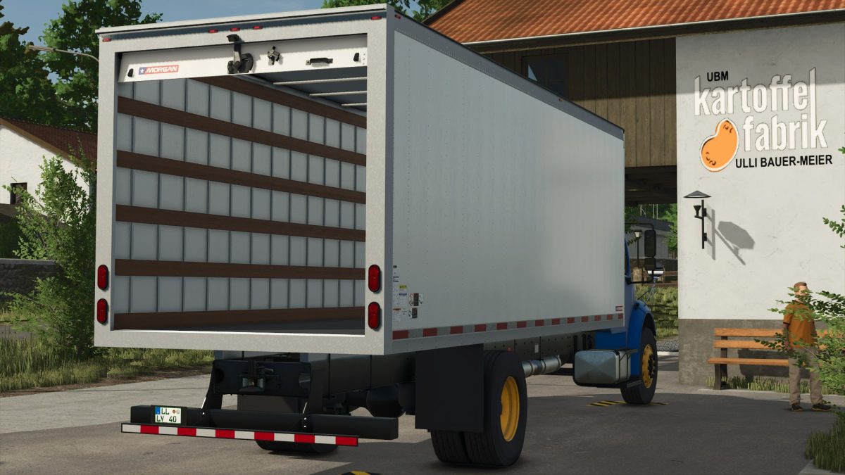 Freightliner M2 Box Truck v 1.3