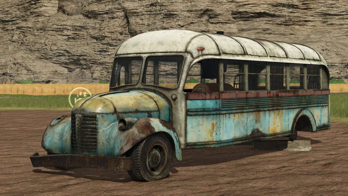 Damaged Bus House v 1.0