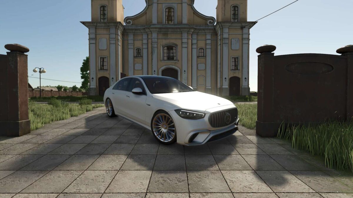 Mercedes Benz S63E AMG v 1.0